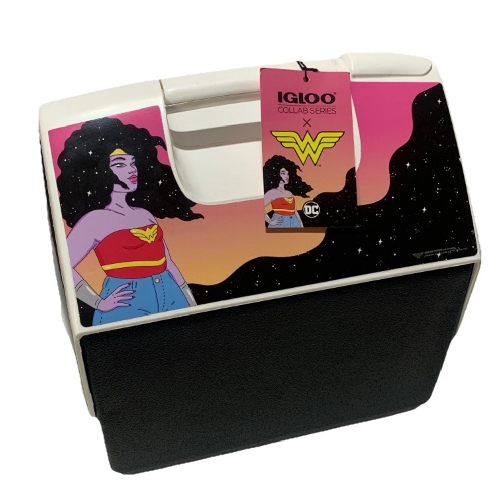 DC Comics x Igloo 7 Qt Wonder Women Playmate Cooler Intl Women’s Day NWT